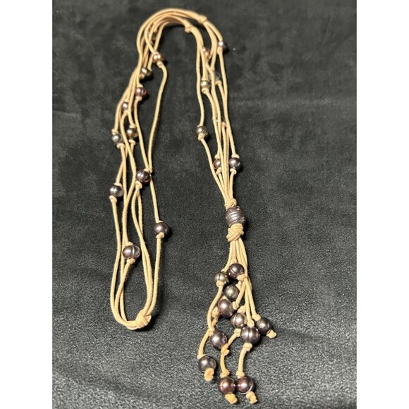 Black Tahitian pearls suede Cord necklace, lariat style Y necklace, 32" long - Picture 3 of 6
